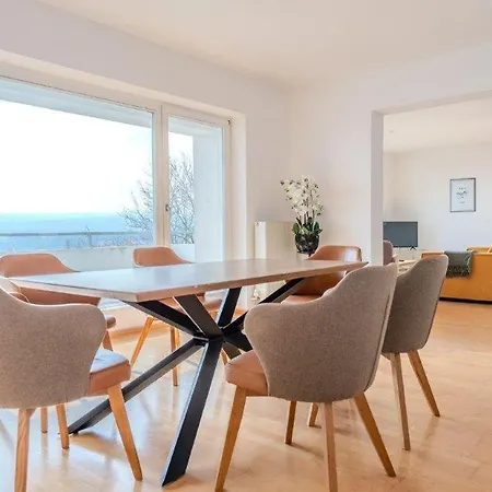 Feriehus Kreuzberg Haus In 1a Lage